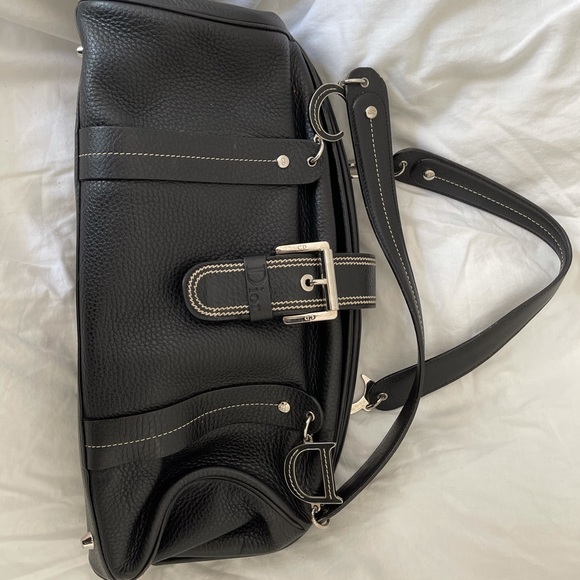 Light used in good condition designer purse - Picture 2 of 2